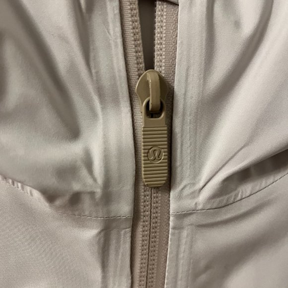Women's Lululemon Raincoat with Storm Shield - Picture 3 of 5